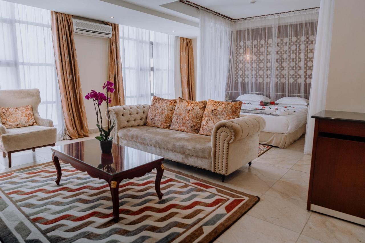 Saab Royale Hotel Найробі Екстер'єр фото